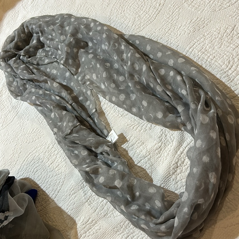 Scarf Bundle - Picture 7 of 8